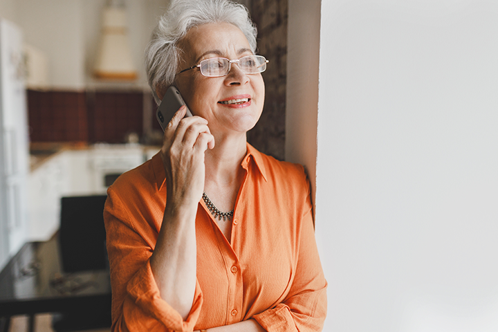 AdobeStock_680617651-woman-on-phone-cropped